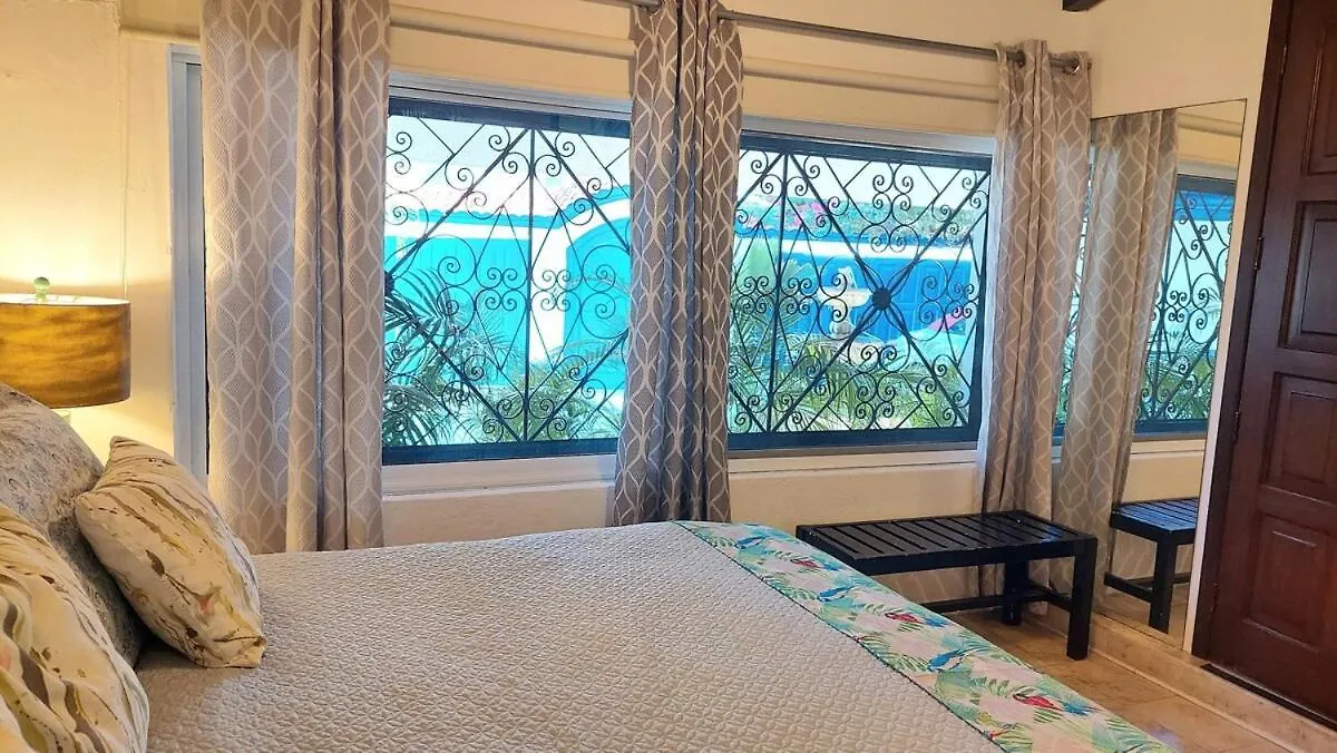 Charming Villa In Hotel Zone Cancun Mexico