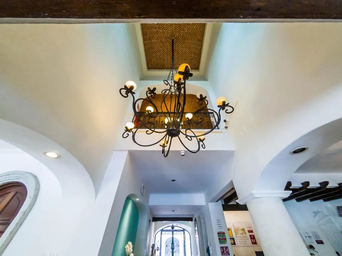 Charming Villa In Hotel Zone Cancun Mexico